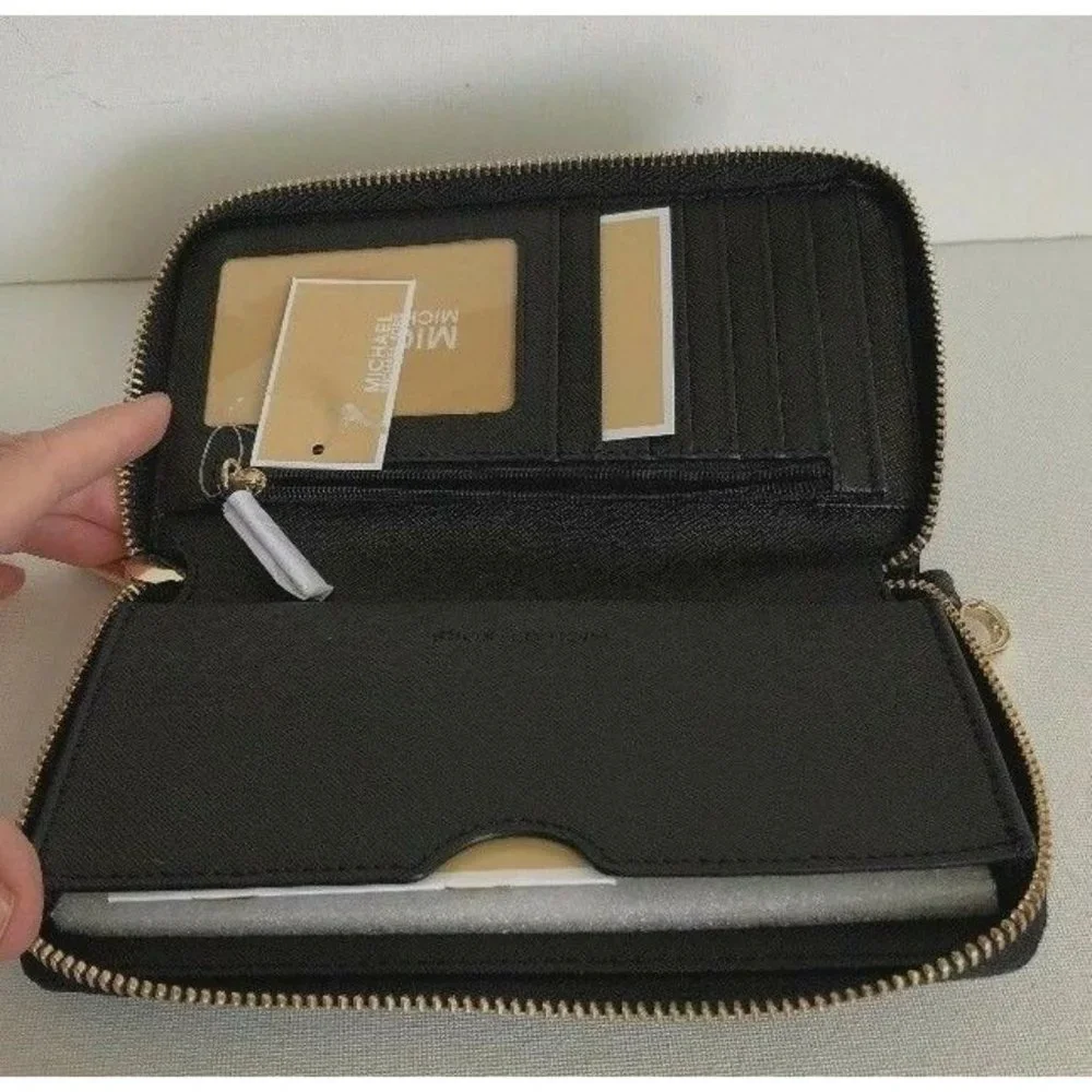 New Michael Kors Jet Set Travel Large Flat phone case Leather Black - Picture 3 of 6